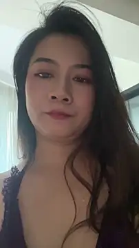 mo-mo-69 live XXX chat