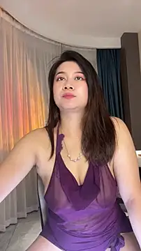 mo-mo-69 Show Webcam