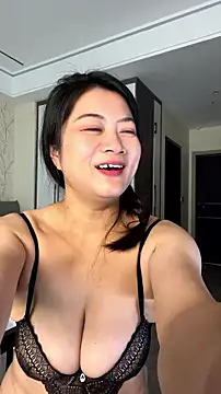 mo-mo-69 网络视讯表演