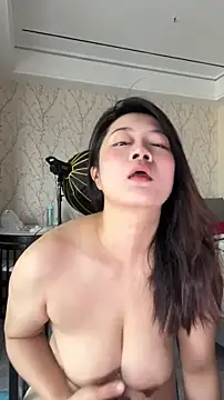 Chat XXX en directo de mo-mo-69