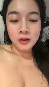 mo-mo-69 লাইভ XXX চ্যাট