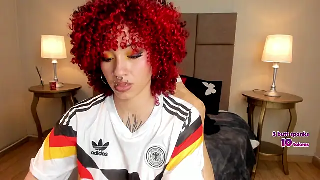 NaylaNyx's Webcam Show