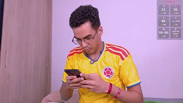 Pertunjukan Kamera Web Pikashu7u7