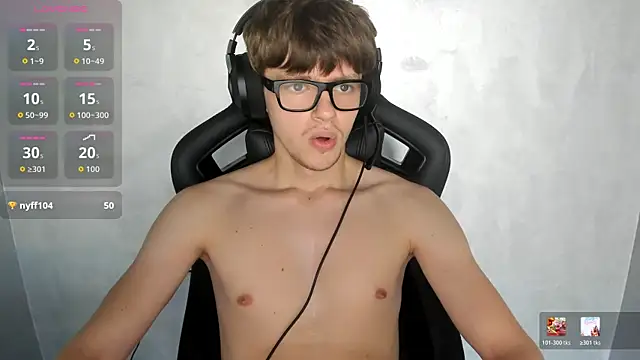 Show modela bonekoambalabu na web-kameri