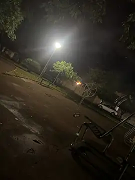 LontraAndBear: διαδικτυακό σόου στην κάμερα