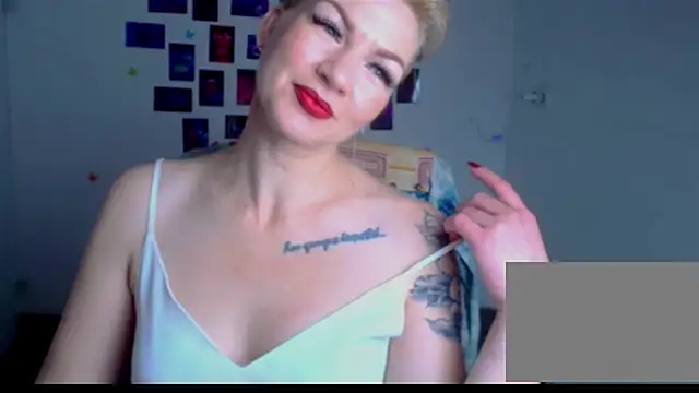 Madonna_Fire Live XXX Chat