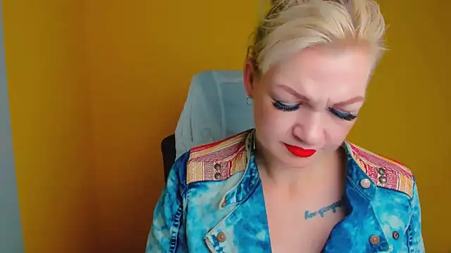Chatroom XXX en direct de Madonna_Fire