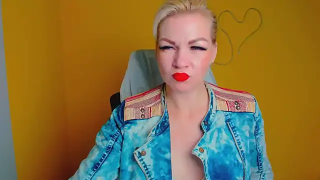 Madonna_Fire's Live XXX Chat