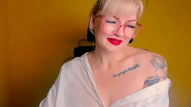 Madonna_Fire's Live XXX Chat