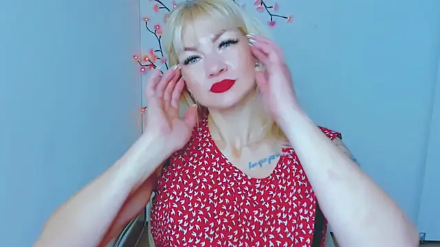 Madonna_Fire's Live XXX Chat