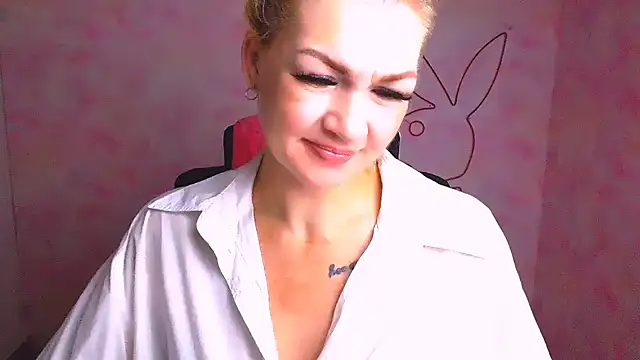 Madonna_Fire Chat XXX in diretta