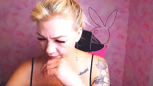 Madonna_Fire Chat XXX in diretta