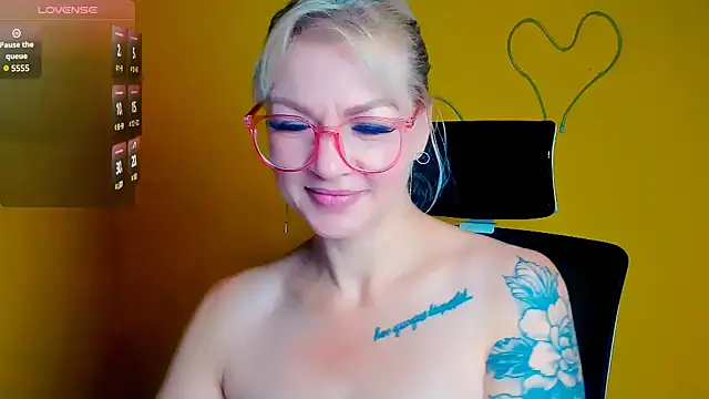 Chat XXX en directo de Madonna_Fire