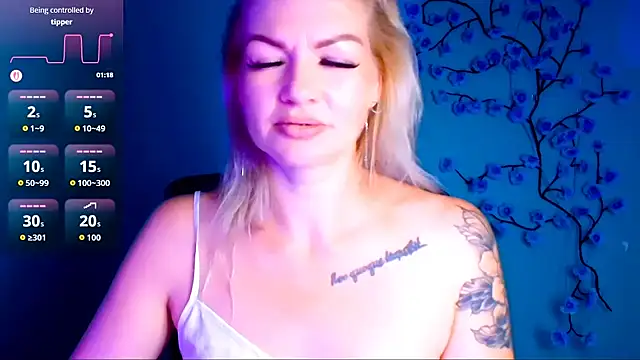 Madonna_Fire Chat XXX in diretta