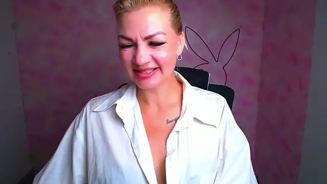 Madonna_Fire Chat XXX in diretta