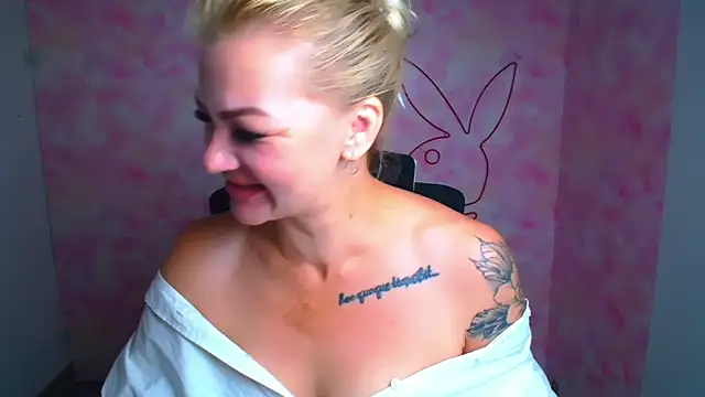 Madonna_Fire Chat XXX in diretta