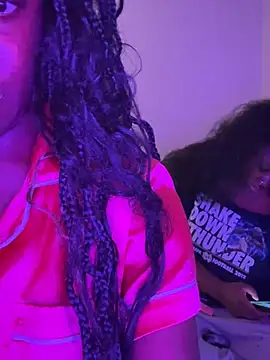 CookiesNcreaming – webcam-show