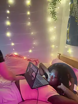 CookiesNcreaming – webcam-show