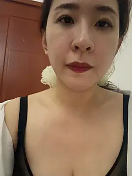 Jingjingxiang-520: вебкам-шоу