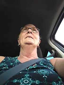 Chat +18 de SultrySummer68 ao vivo