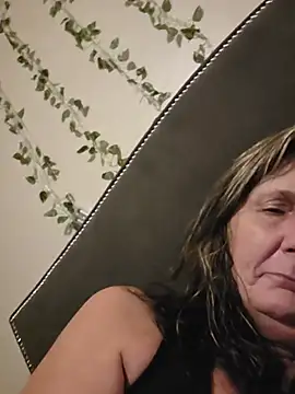SultrySummer68's Live XXX Chat