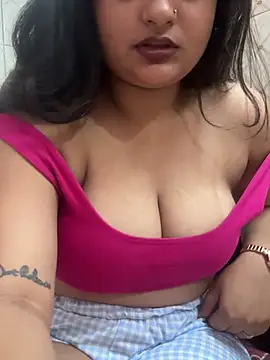 Curvy_Anaya Show in webcam