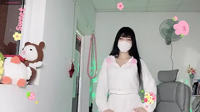 Tieu-May's Live XXX Chat