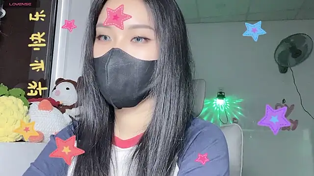 Tieu-May: вебкам-шоу