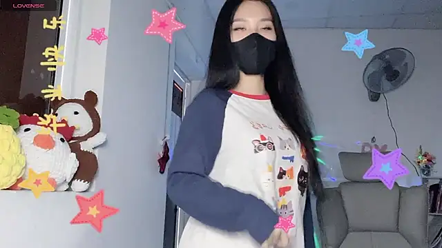 Tieu-May's Webcam Show