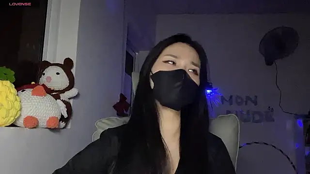 Tieu-May XXX чат на живо