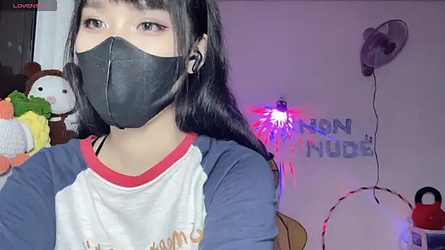 Tieu-May Webcam-Show