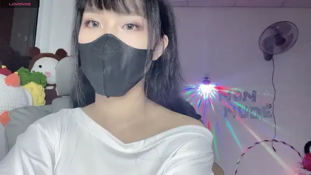 Tieu-May's Live XXX Chat
