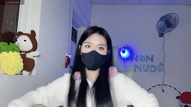 Chat XXX en directo de Tieu-May