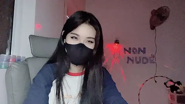 Tieu-May Show Webcam