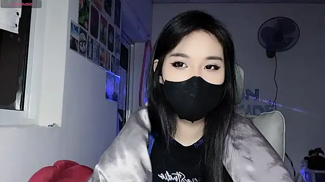 Tieu-May чат на живо