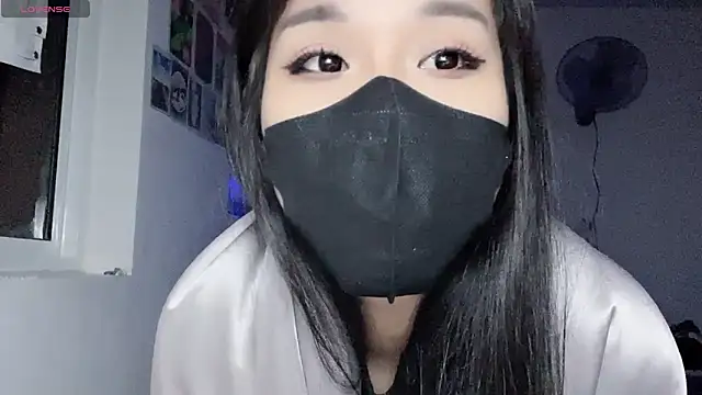 Tieu-May's Webcam Show