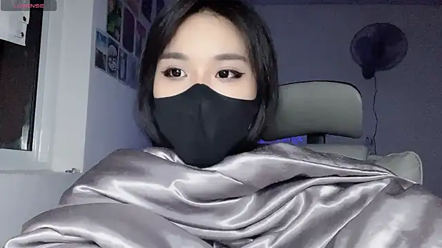 Tieu-May Live XXX-chat