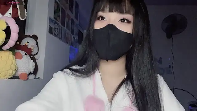 Tieu-May's Webcam Show