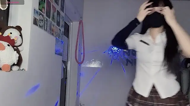 Živý XXX chat Tieu-May