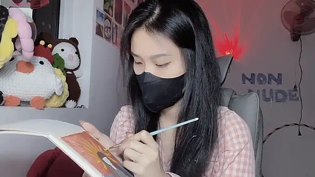 Tieu-Mayn Live XXX chat