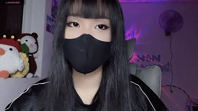 Tieu-May's Live XXX Chat