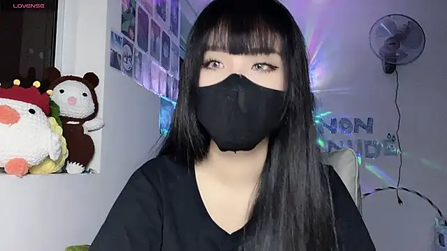 Tieu-May's Live XXX Chat