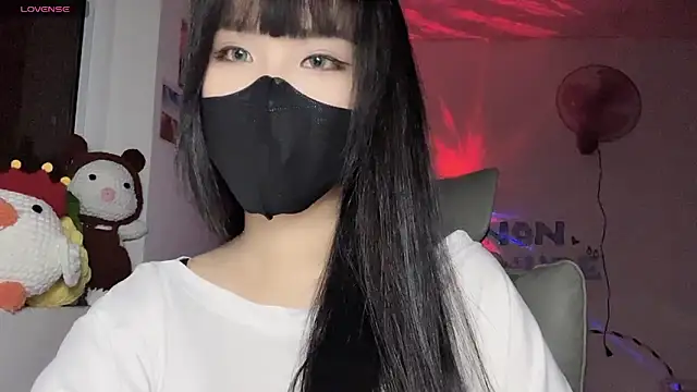 Tieu-May's Live XXX Chat
