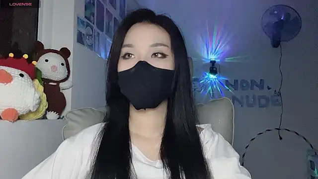 Tieu-May 在線直播表演