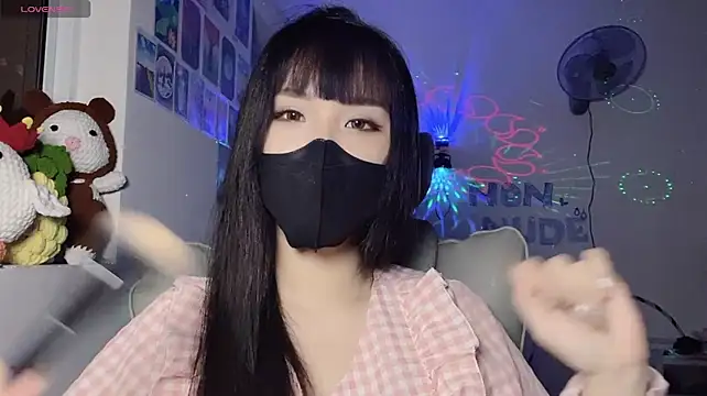 Tieu-May's Live XXX Chat