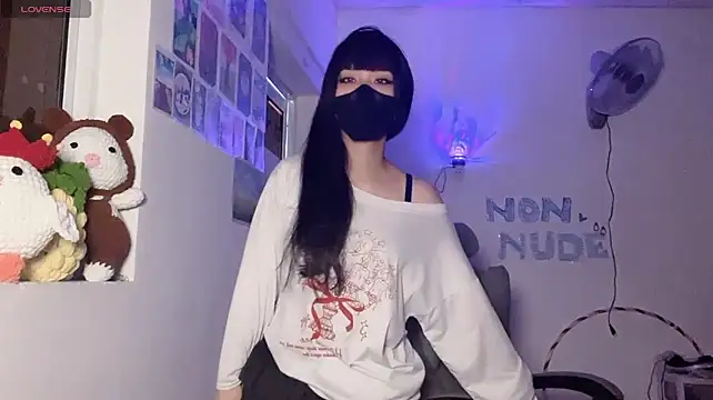 Tieu-May 网络视讯表演