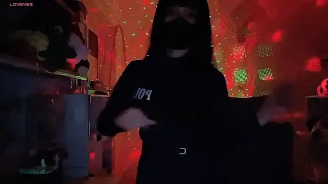 XXX chat uživo modela Tieu-May