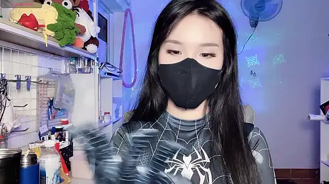 Tieu-May 网络视讯表演