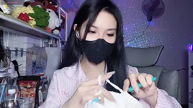 Tieu-May Webcam-Show