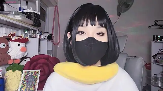 Tieu-May webcam show